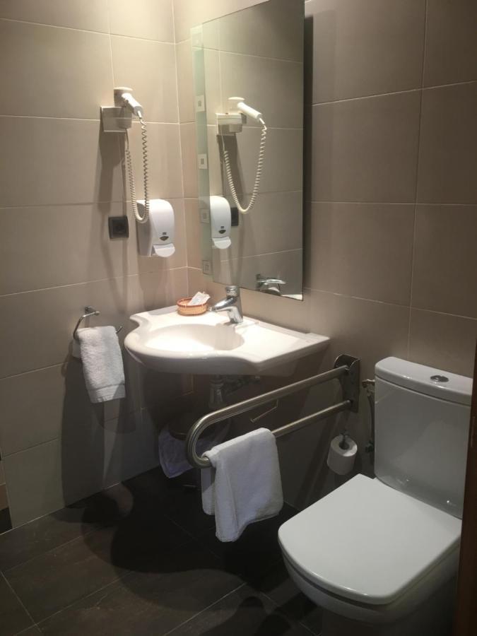 Hotel La Bodega La Almunia de Dona Godina Bagian luar foto