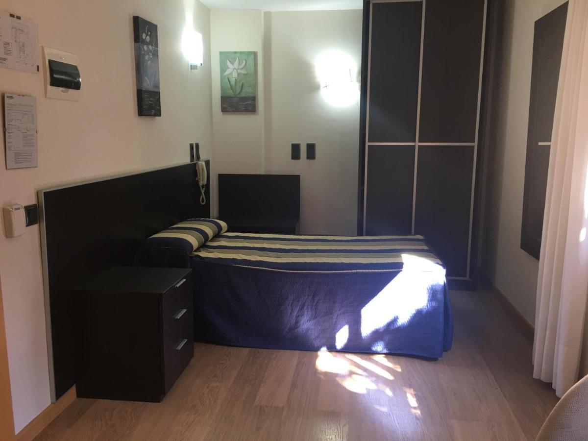 Hotel La Bodega La Almunia de Dona Godina Bagian luar foto