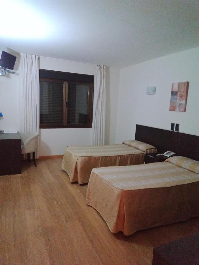 Hotel La Bodega La Almunia de Dona Godina Bagian luar foto
